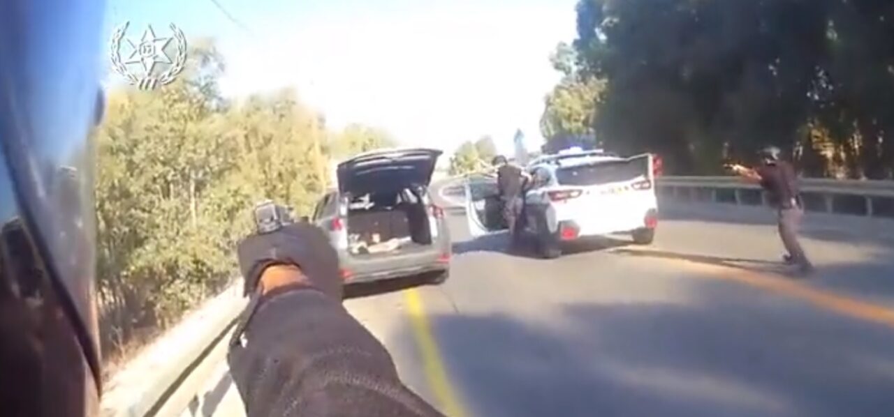 VIDEO| Operațiune în forță a poliției israeliene, pornită în urmărirea unor teroriști Hamas. Imagini surprinse fix în ziua ATACULUI fără precedent!
