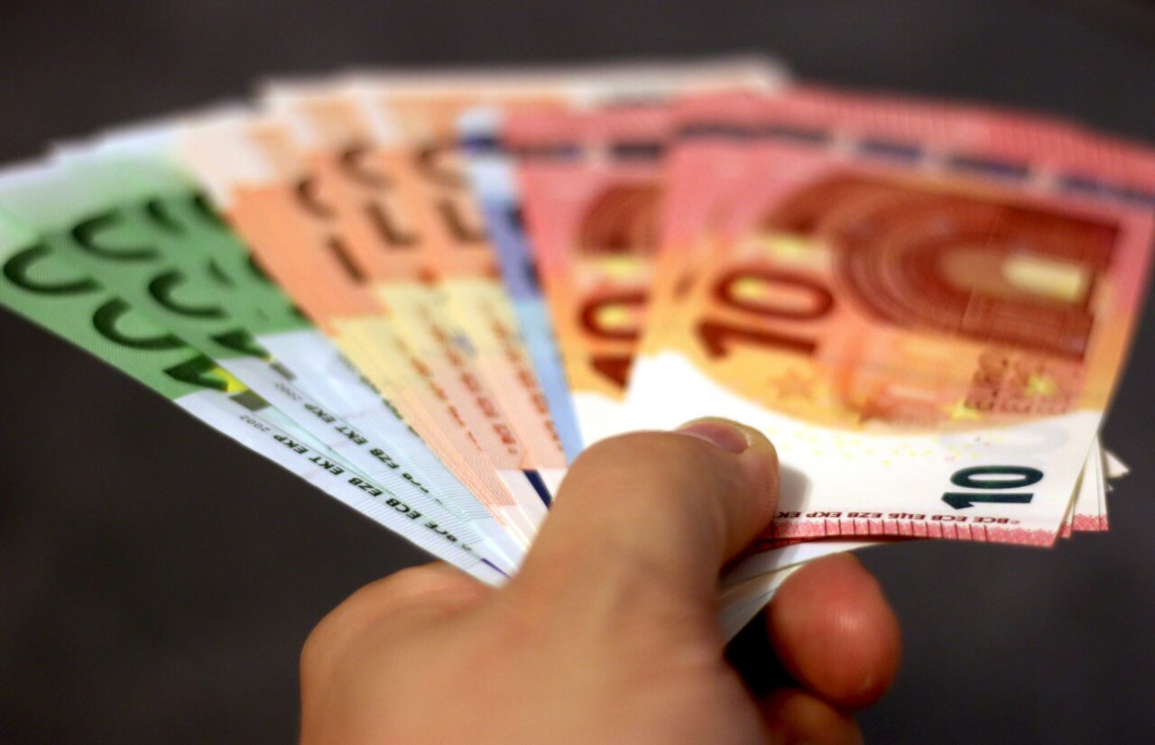 3800 de euro pe lună pentru români! Ce trebuie să faci pentru un asemenea salariu