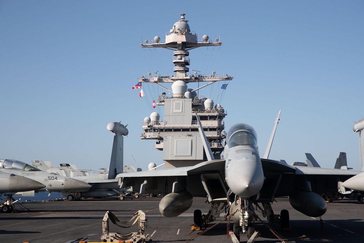 SUA trimit USS Gerald R. Ford cel mai mare portavion din lume în Marea Mediterană pentru a sprijini armata israeliană în războiul cu teroriștii Hamas