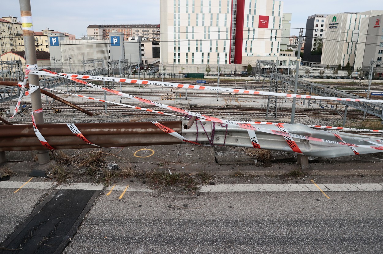 MAE: Patru cetățeni români au murit în accidentul de autocar din Italia