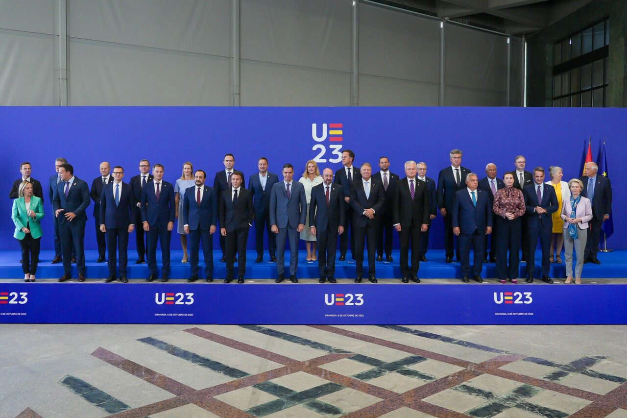 SUMMIT UE | Liderii europeni vor consolidarea poziției geostrategice a Uniunii Europene, inclusiv prin avansarea proiectelor militare și industriale