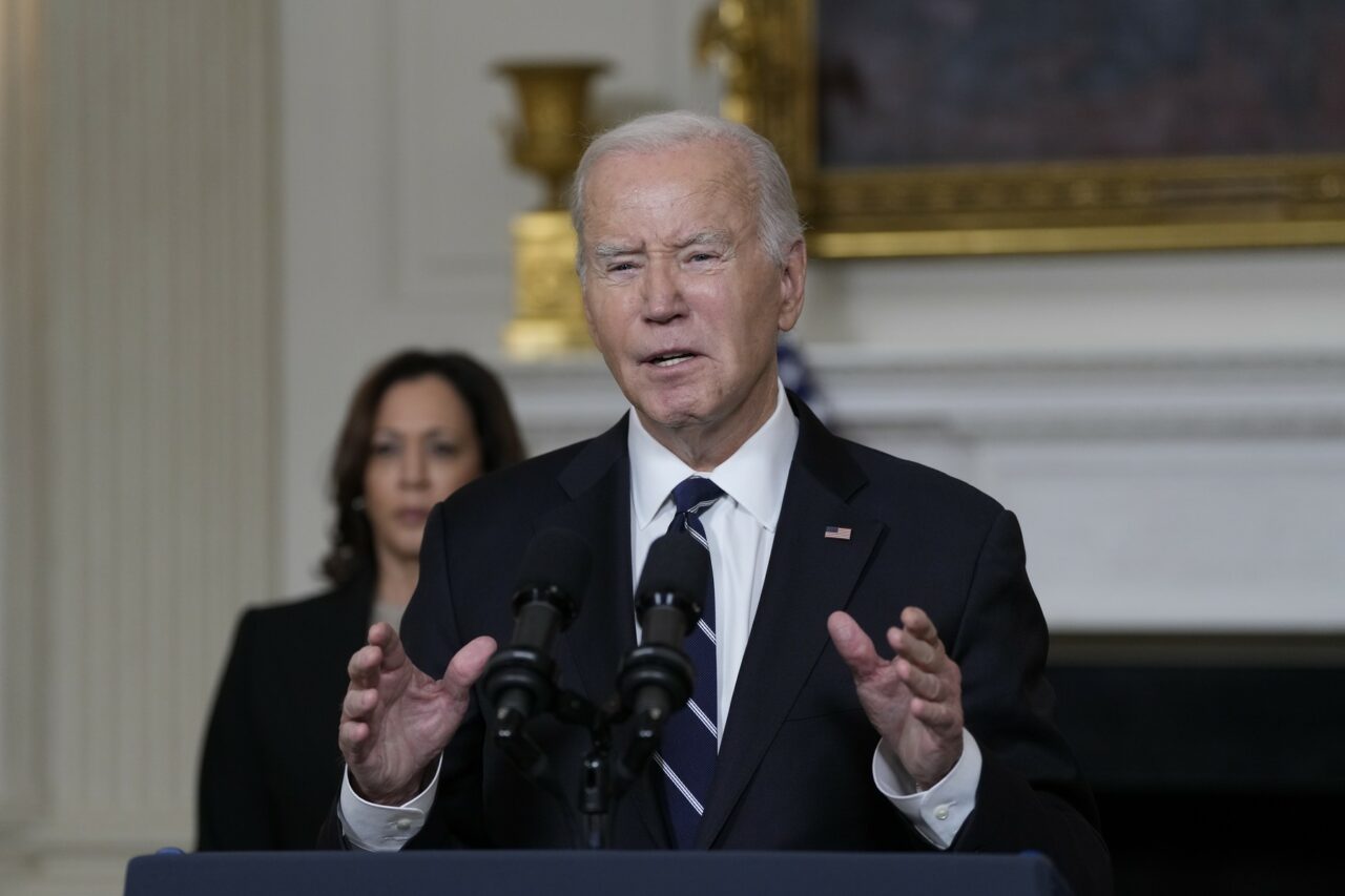 The Washington Post: Atacurile grupului Hamas asupra Israelului forțează Administrația SUA să se concentreze din nou pe Orientul Mijlociu