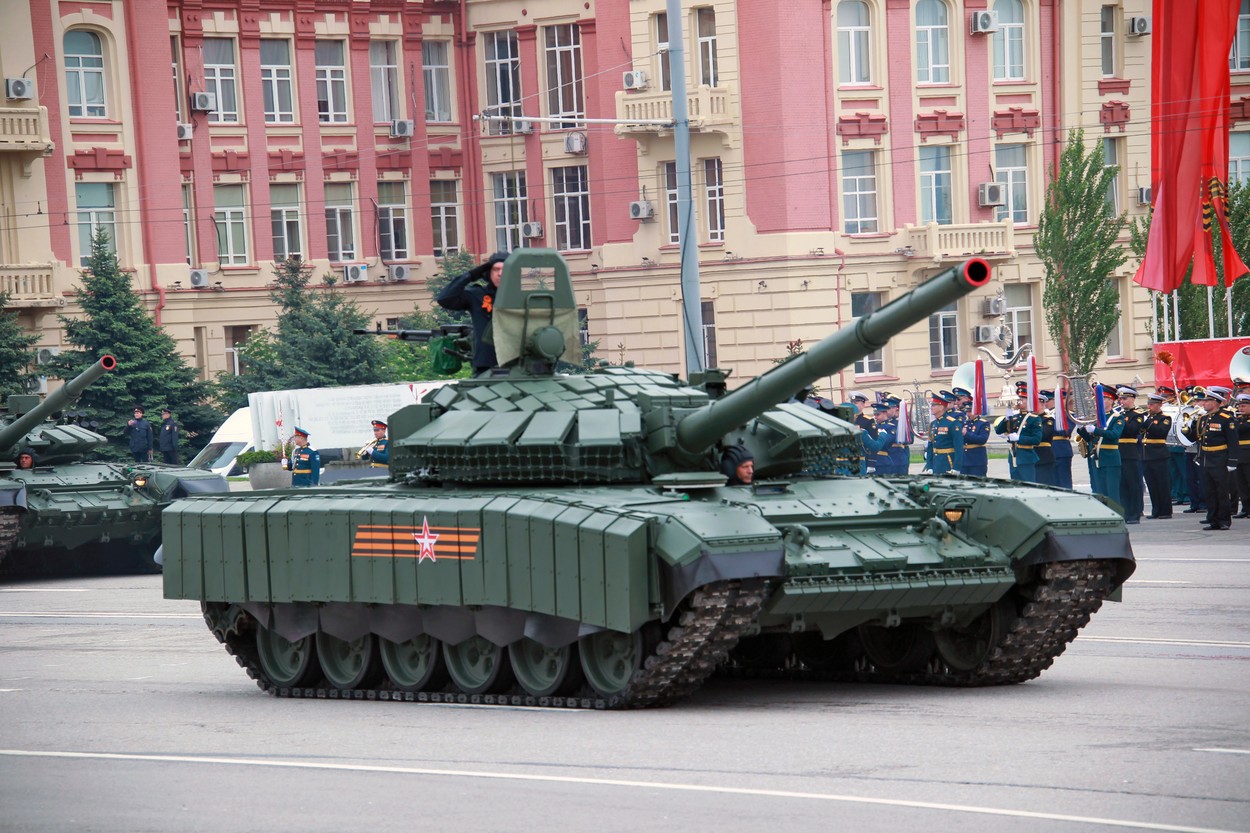 Un militar ucrainean a capturat un tanc rusesc, cu defecțiuni. A sunat apoi la suportul tehnic, în RUSIA: „Alo, Aleksandr?”