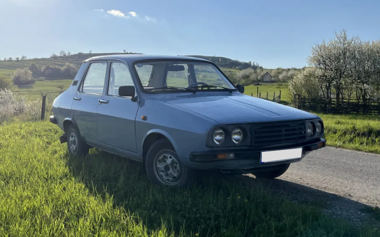 Ofertă „de nerefuzat” pentru colecționari. DACIA 1310 din vremea „Revoluției” cu doar 17.000 km la bord. Prețul este imbatabil