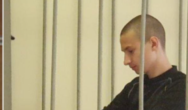 Un adolescent din Rusia, CONDAMNAT de un tribunal militar la 6 ani de închisoare după ce a vrut să incendieze două centre de recrutare