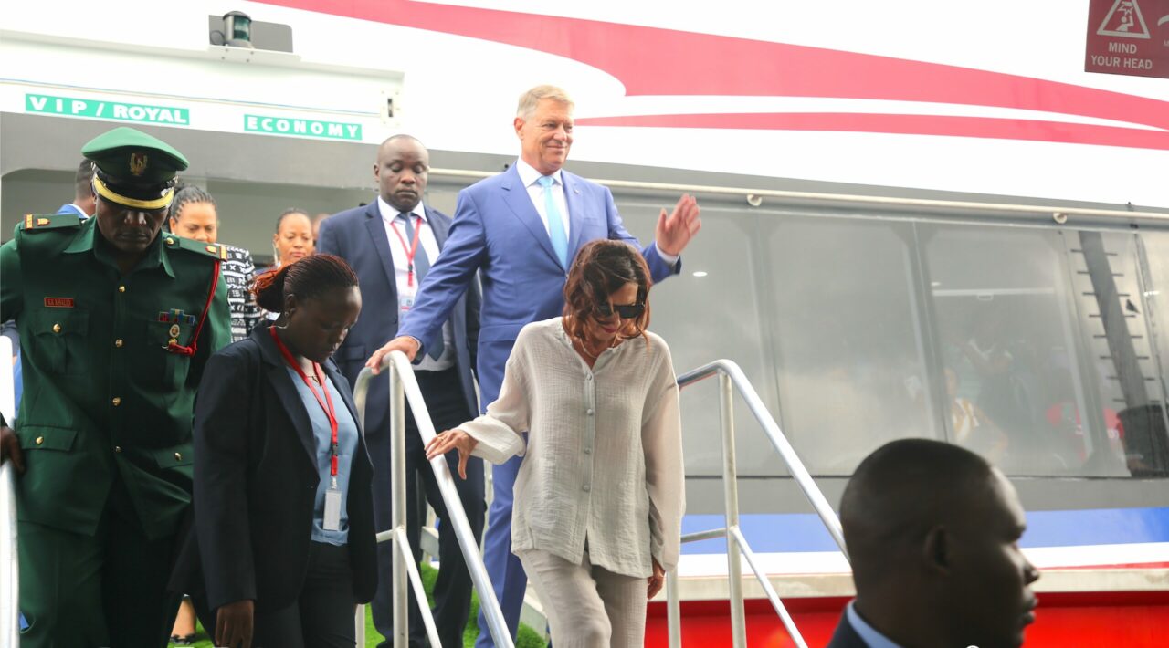 FOTO | Klaus Iohannis a ajuns în Zanzibar. Care este următoarea destinație a președintelui?