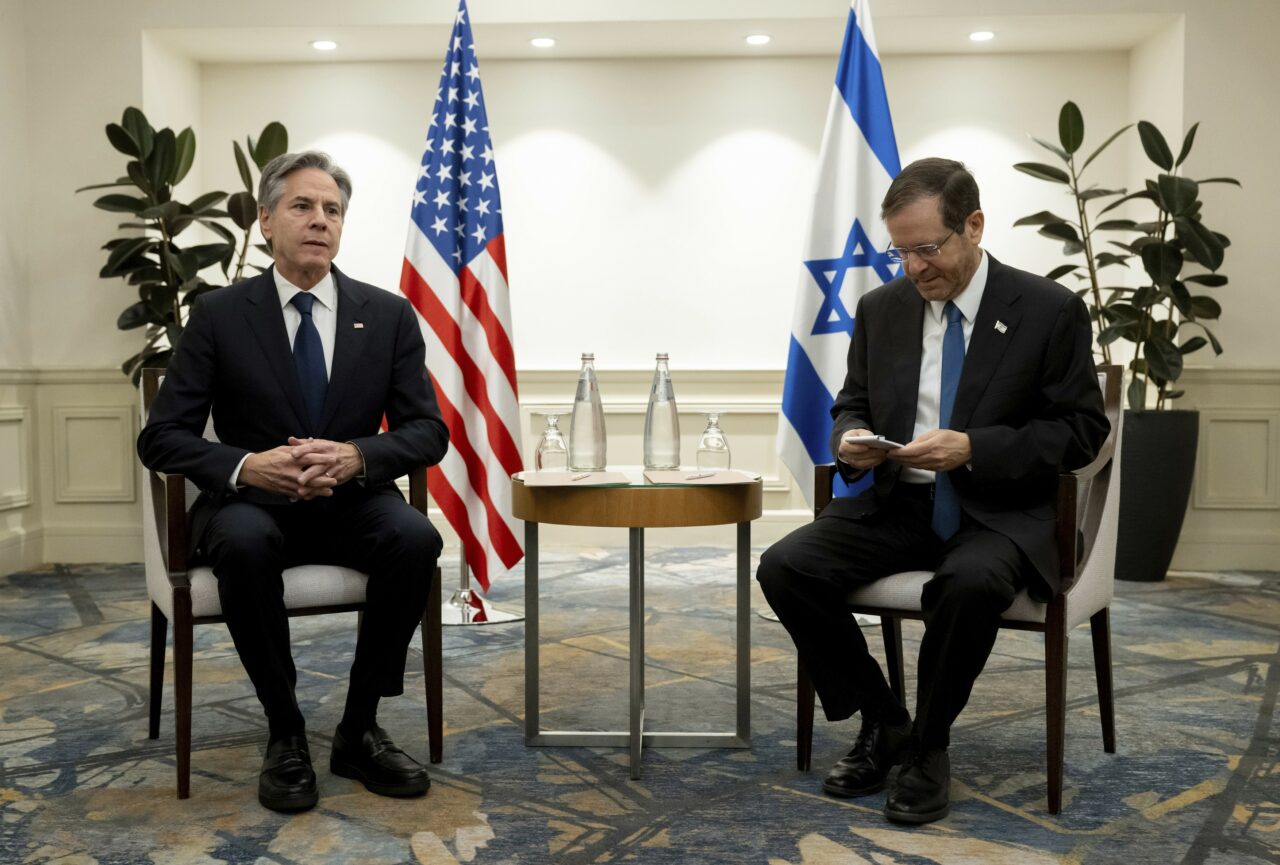 Blinken salută prelungirea armistițiului dintre Israel și Hamas / Spania consideră că înființarea unui stat palestinian este ”în interesul Europei”