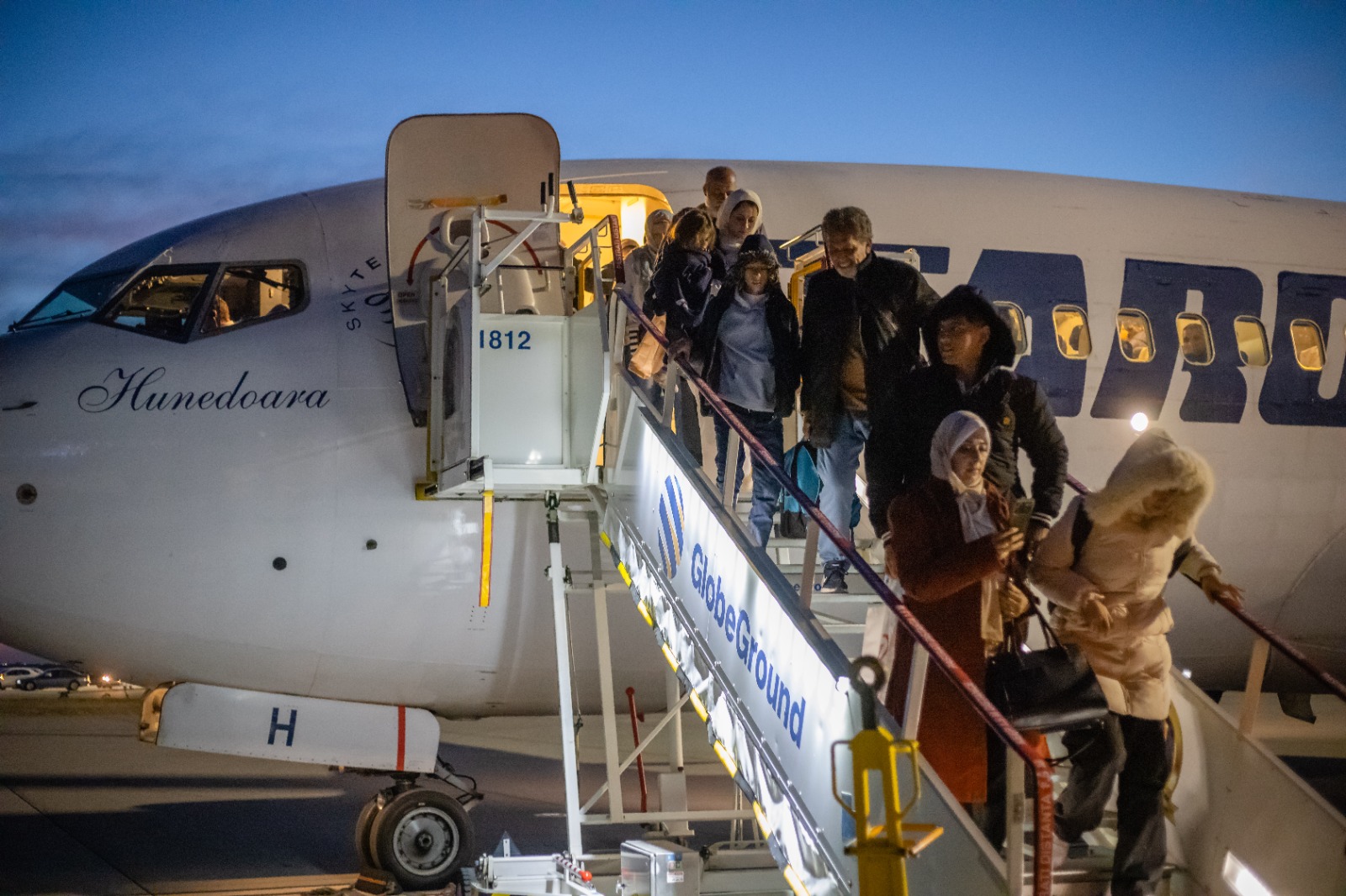 MAE: 86 de cetăţeni români şi membri de familie, evacuaţi din Fâşia Gaza, au ajuns în România