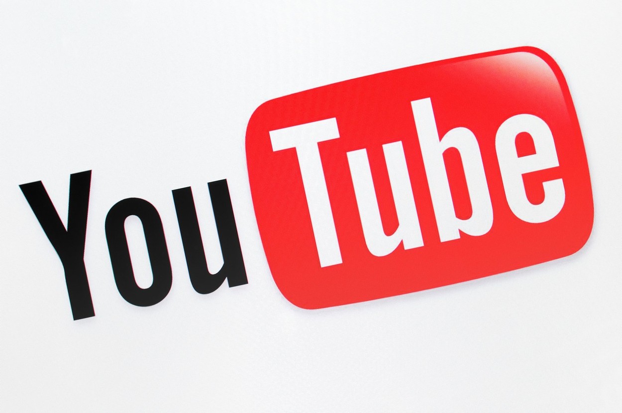 Noi REGULI pe Youtube. Conținutul care va fi restrictionat pentru adolescenți