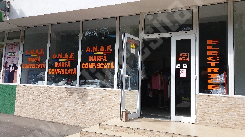 Magazinul ANAF din București, „atacat”! Clienții, nemulțumiți de marfa vândută