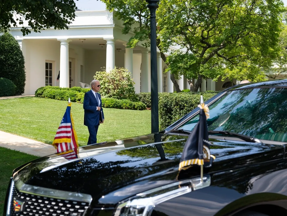 VIDEO | ALERTĂ de securitate în SUA după ce o mașină a lovit coloana oficială a președintelui Biden