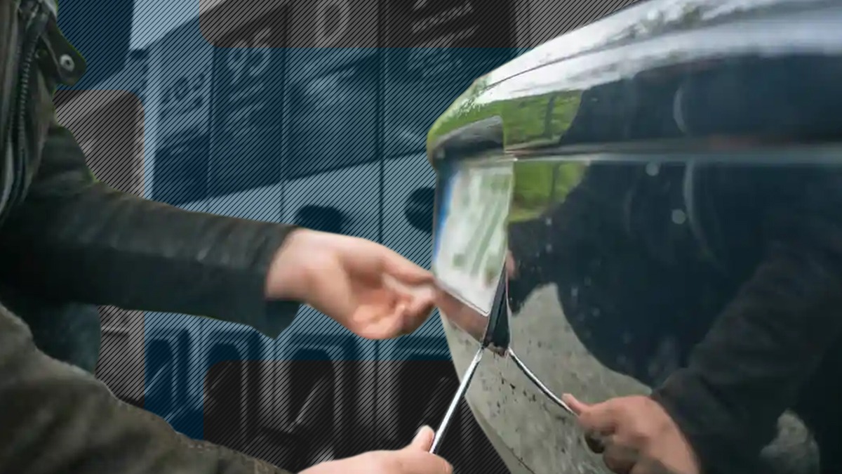 Un dâmbovițean a FURAT plăcuțele de înmatriculare ale unei mașini, le-a montat pe un alt autoturism și apoi a alimentat fără să plătească