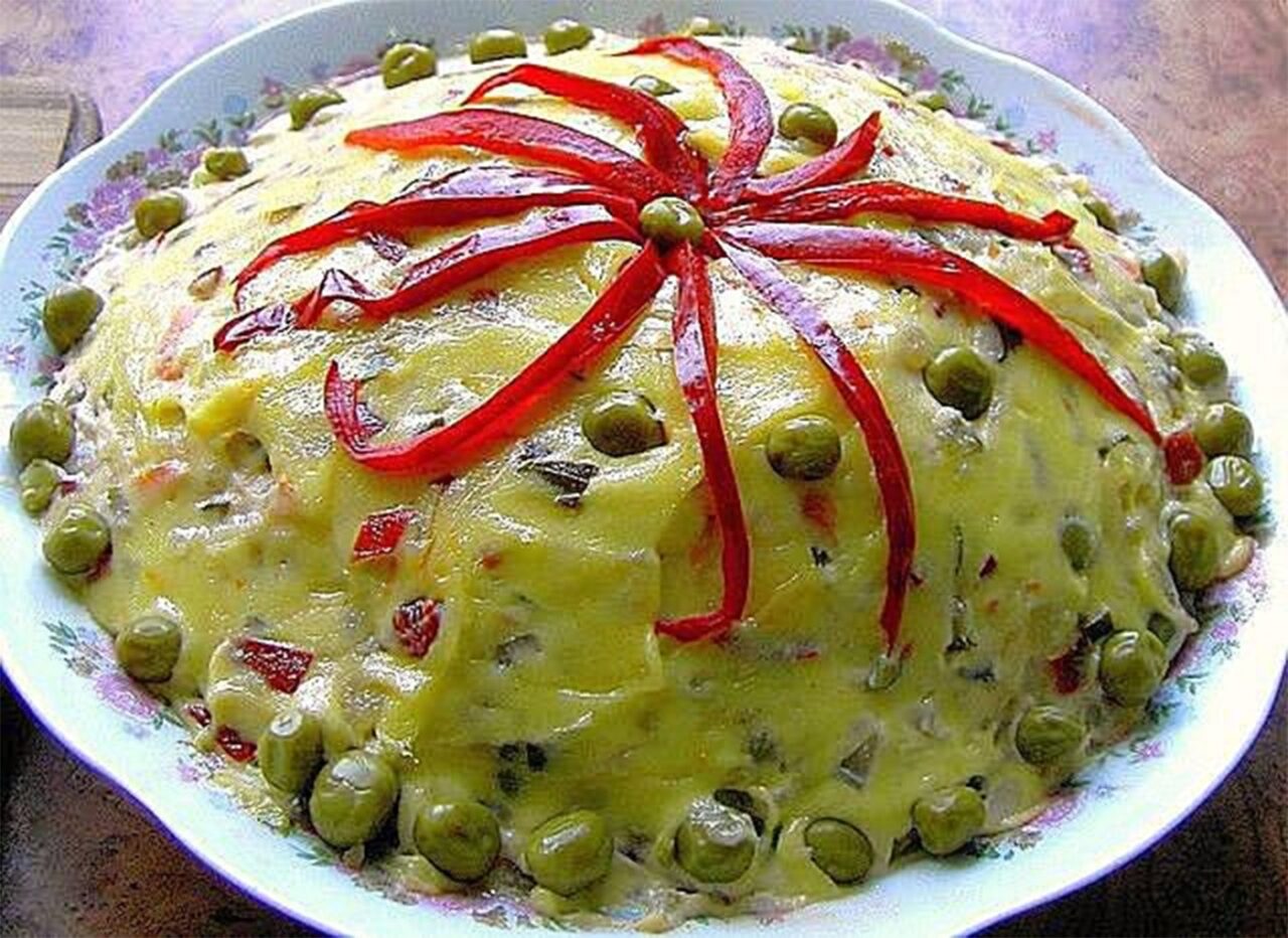 Cea mai bună REȚETĂ de salată boeuf. Se face rapid, e delicioasă și costă puțin