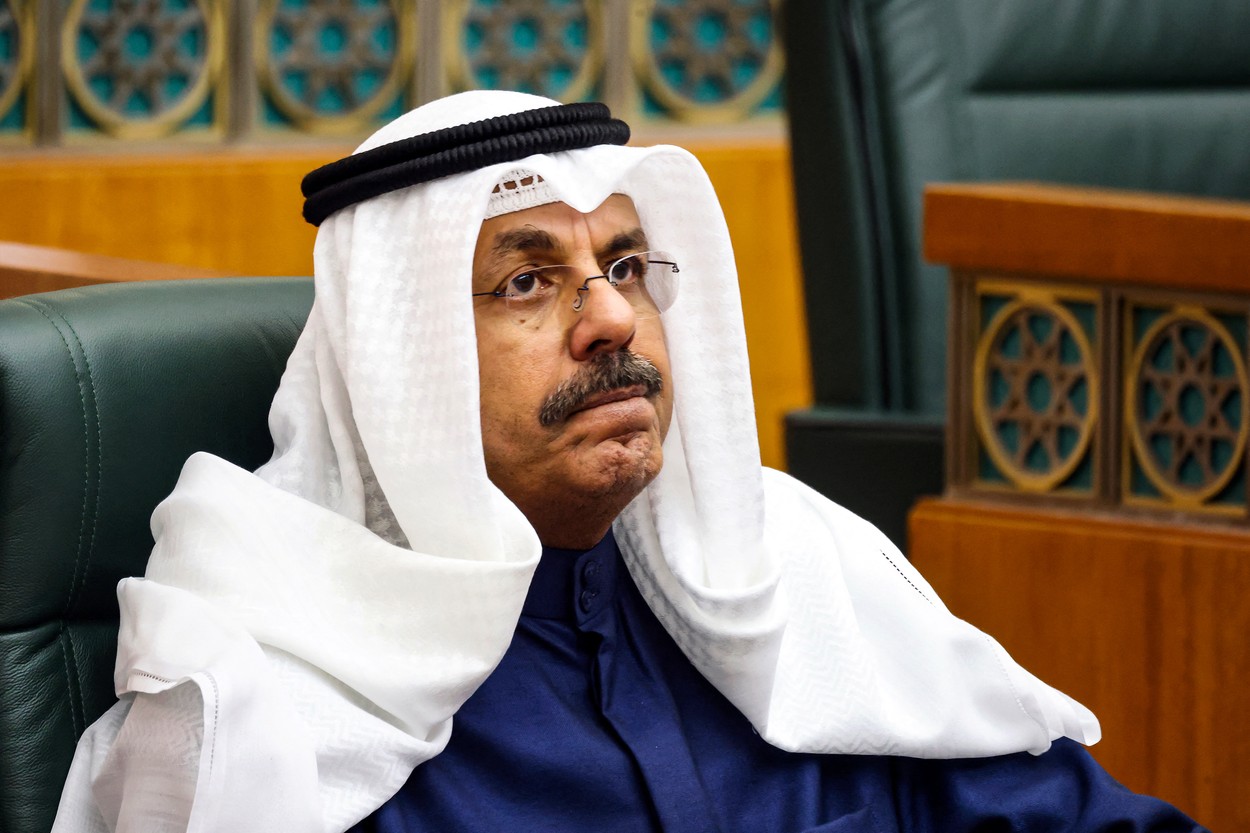 Unul dintre cei mai influenți lideri mondiali, găsit FĂRĂ SUFLARE / Emirul Kuweitului, şeicul Nawaf Al-Ahmad Al-Sabah, a murit la 86 de ani