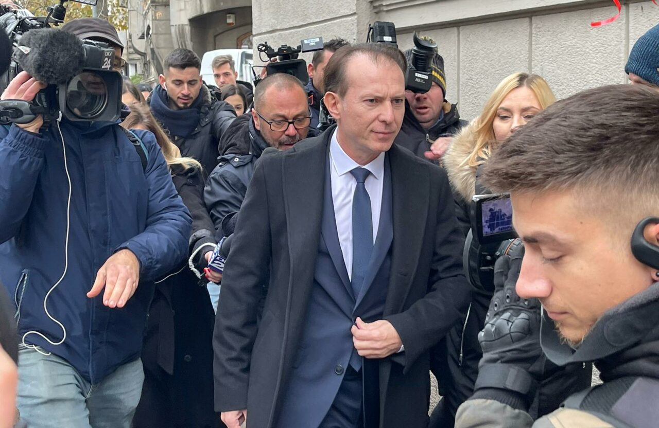 VIDEO UPDATE | Prima zi de audieri în Dosarul vaccinurilor / Florin Cîțu a stat față în față cu procurorii DNA