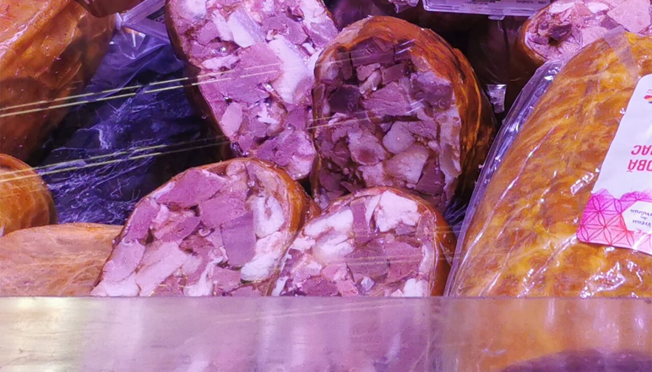Tobă de porc tradițională românească pentru sărbători de iarnă | sursa foto: Gandul