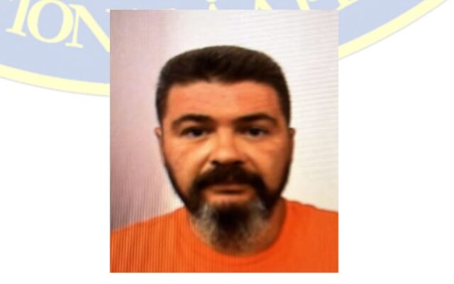 Alertă în România! Un deținut a evadat din închisoare. Bărbatul a fugit din mașina care îl ducea în penitenciar, după orele de muncă