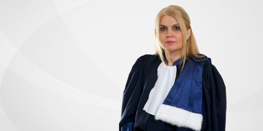 Iulia Motoc a fost aleasă JUDECĂTOR la Curtea Penală Internațională (Surse) / Este a doua poziție similară pentru România