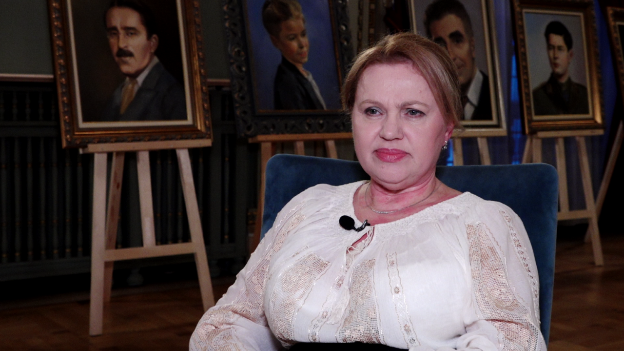 EXCLUSIV VIDEO | Picturi pentru suflet din șevaletul vieții. Maria Parascan: „E magie în atelier! Lucrările mele au ajuns pe toate continentele”