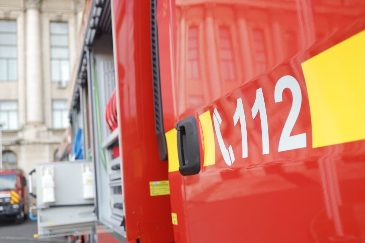 INCENDIU la centrul comercial Carrefour Felicia din Iași: Aproximativ 1.500 de persoane au fost evacuate