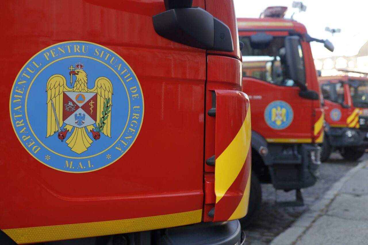 Biserică din ARGEȘ, mistuită de flăcări în prima zi de Crăciun. De la ce a pornit incendiul