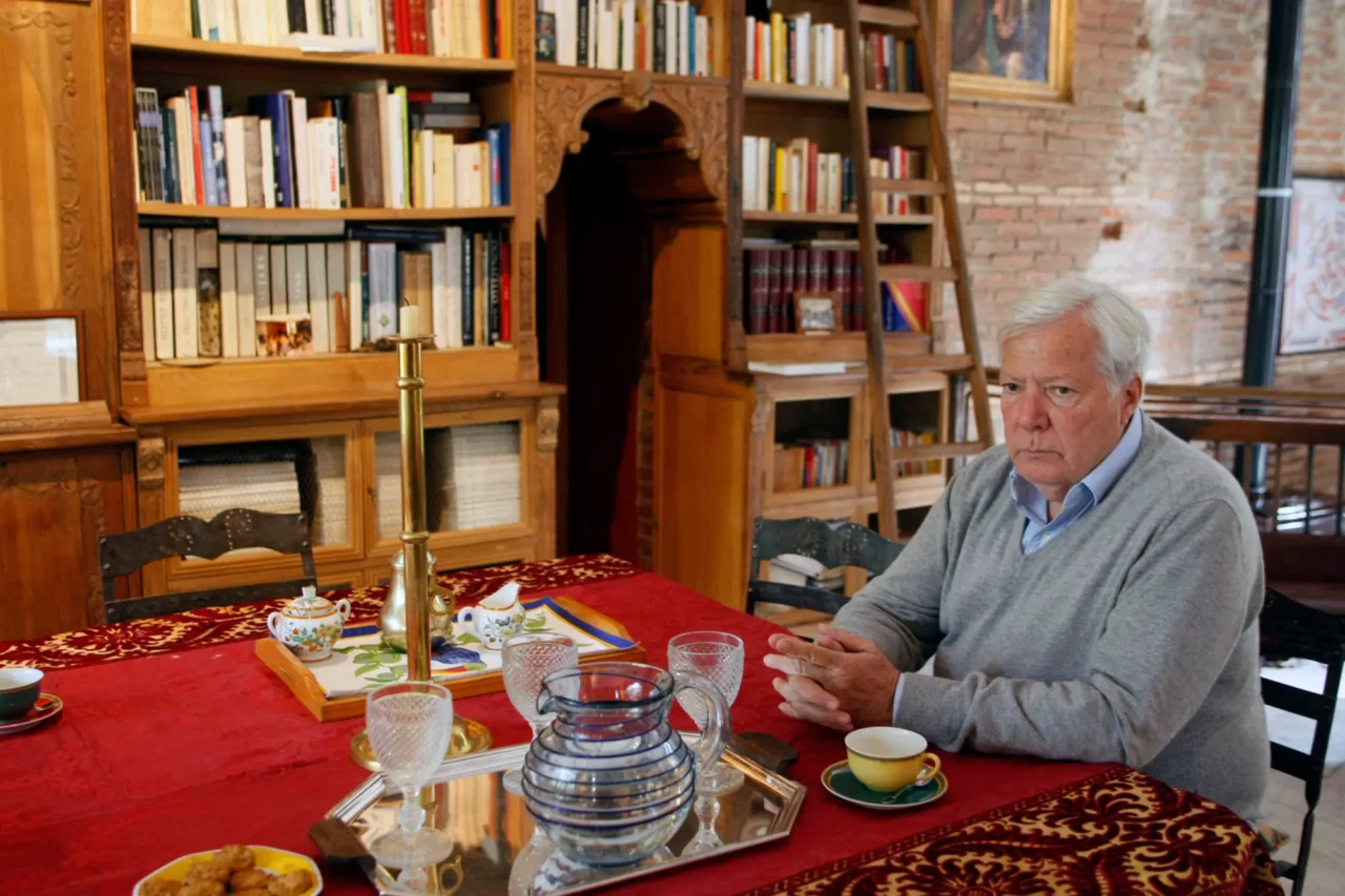 Principalul moștenitor Hermes vrea să-l ADOPTE pe grădinarul său, un marocan în vârstă de 51 de ani / Motivul pentru care a luat această decizie