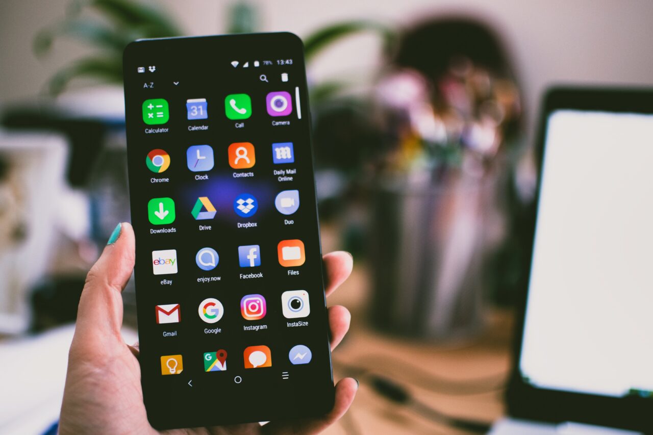Cum îți „ușurezi” smartphone-ul Android pentru a fi mai rapid de sărbători
