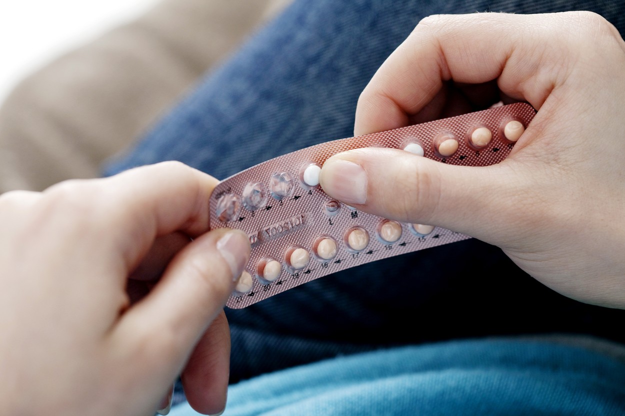 O tânără de 16 ani a pierit după ce a luat anticoncepționale la „sfaturile prietenilor”. Voia doar să-și atenueze durerile menstruale