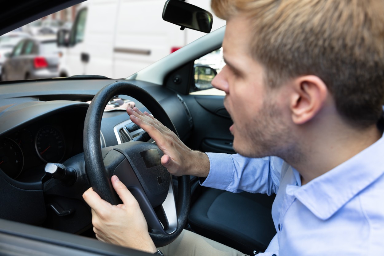 ȘOFERII indisciplinați în trafic ar putea fi identificați și sancționați instantaneu printr-o nouă metodă similară celei pentru taxarea rovinietei