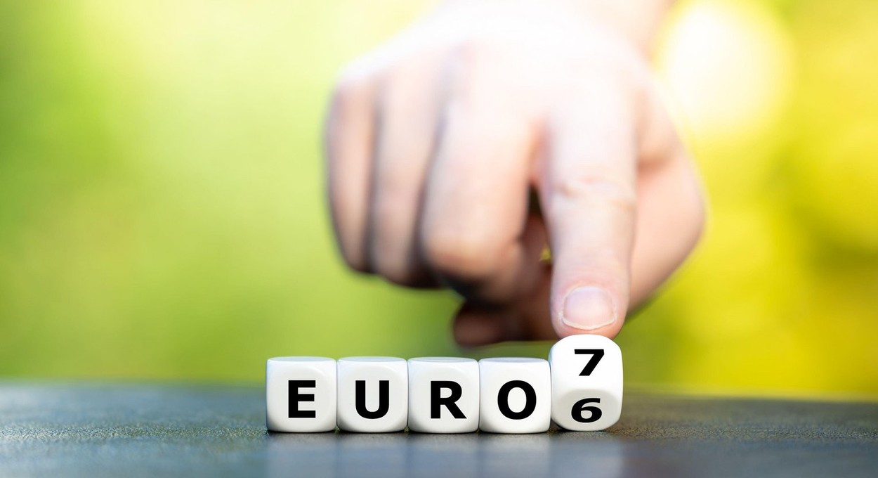 UE stabilește noile norme Euro 7 pentru vehicule / Ce standarde vor trebui să îndeplinească mașinile electrice