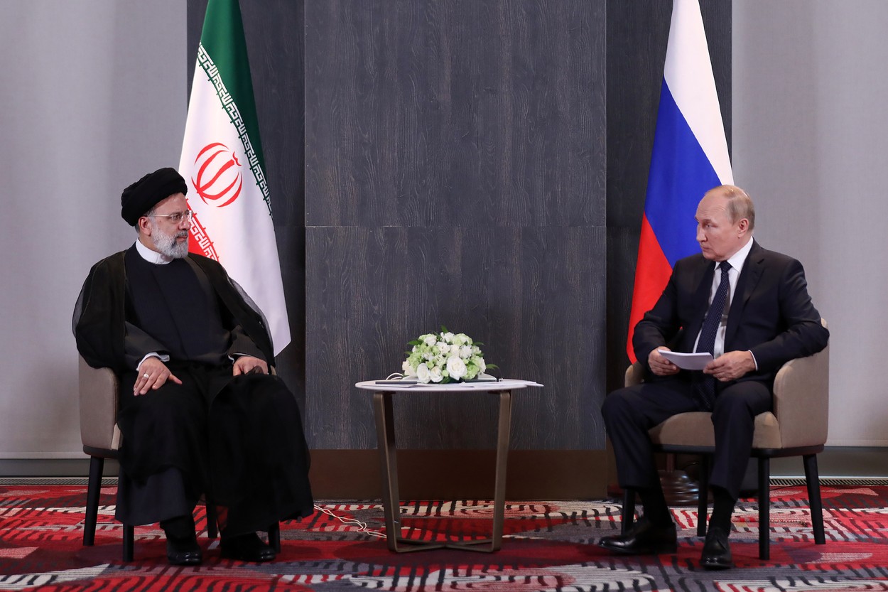 Președintele Iranului se întâlnește, joi, cu Vladimir Putin, iar DISCUȚIILE vor avea loc la Moscova. Dmitri Peskov: ”Pot confirma”