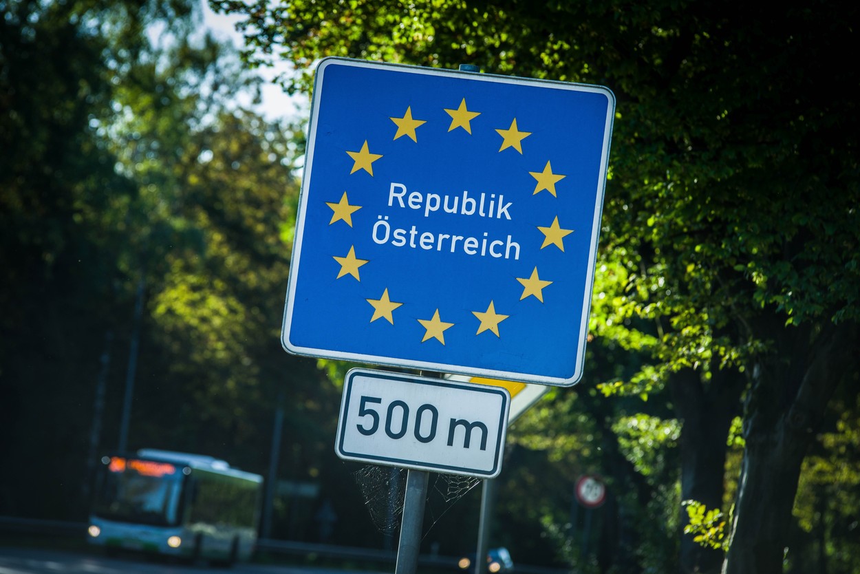 Austria cere României și Bulgariei, în negocierile pentru admiterea în Schengen, să instaleze garduri la frontiere