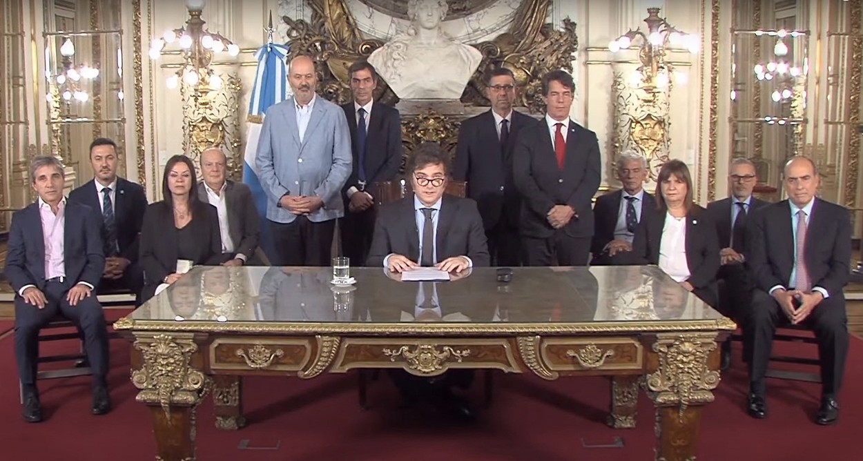 Noul președinte al Argentinei anunță „marea dereglementare” a economiei: „Acum începem procesul de reconstrucție a țării”