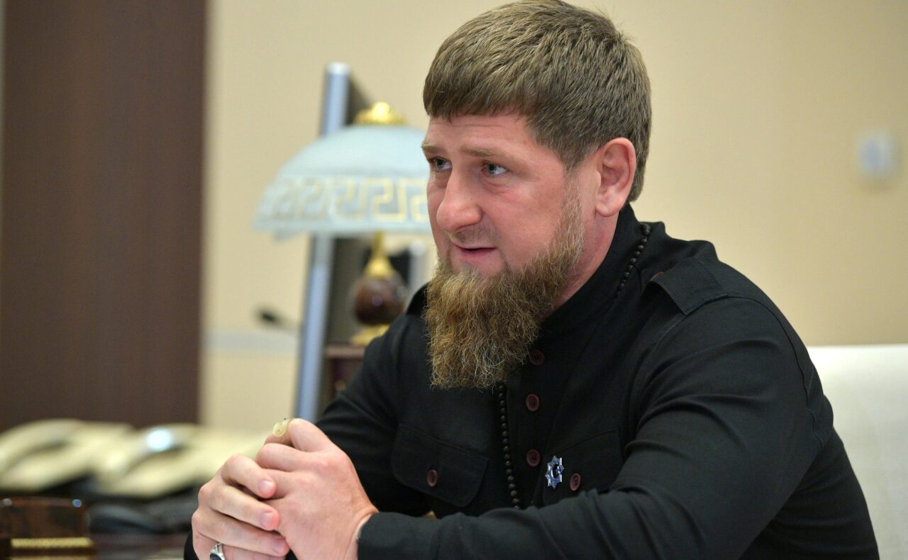 Trocul propus de Ramzan KADÎROV: 20 de prizonieri ucraineni la schimb cu ridicarea sancțiunilor dictate împotriva familiei sale