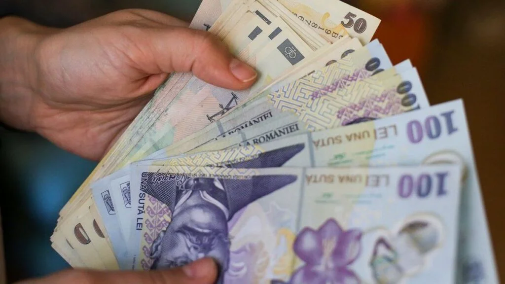 Cine sunt pensionarii care vor primi bani mai mulți din septembrie