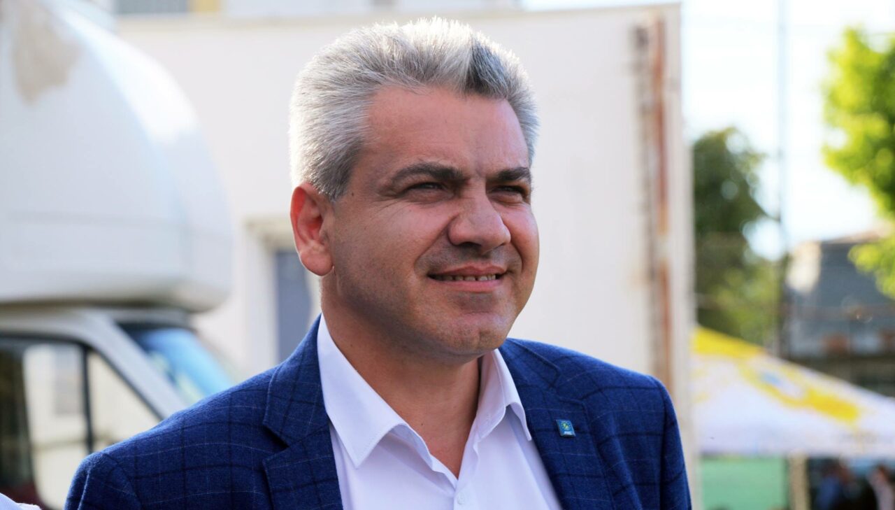 Conducerea organizației județene PNL Botoșani l-a demis pe președintele filialei municipale, senatorul Cristian Achiţei