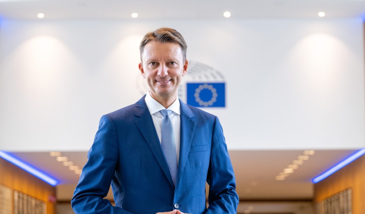 Siegfried Mureșan cere Comisiei Europene sprijin pentru fermierii români / „Ajutorul pentru Ucraina trebuie să fie realist”