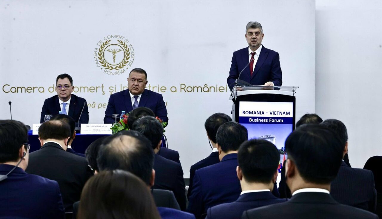 VIDEO | Marcel Ciolacu pune Portul Constanța pe rutele transcontinentale Asia – Europa / „Relațiile UE-Vietnam nu pot ocoli poarta Mării Negre”