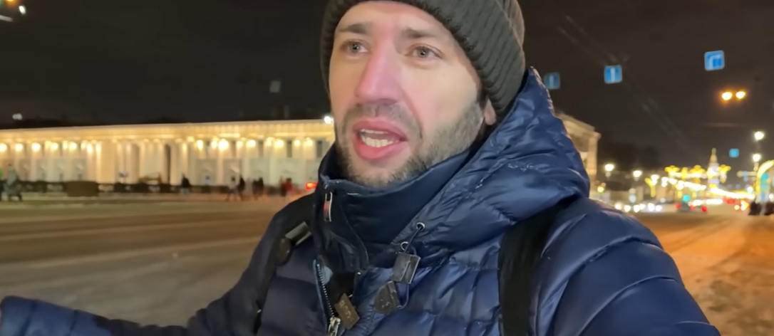 VIDEO: „Romanski niet! Ne-au dat afară pentru că suntem români!”. Revelion SINISTRU pentru un român care a mers în Rusia