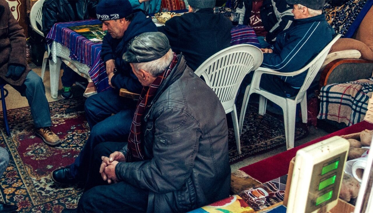 „Miorița” din Huedin | Cum s-a răzbunat un cioban pe farmacistului orașului, după ce a aflat că s-a iubit cu partenera lui de viață