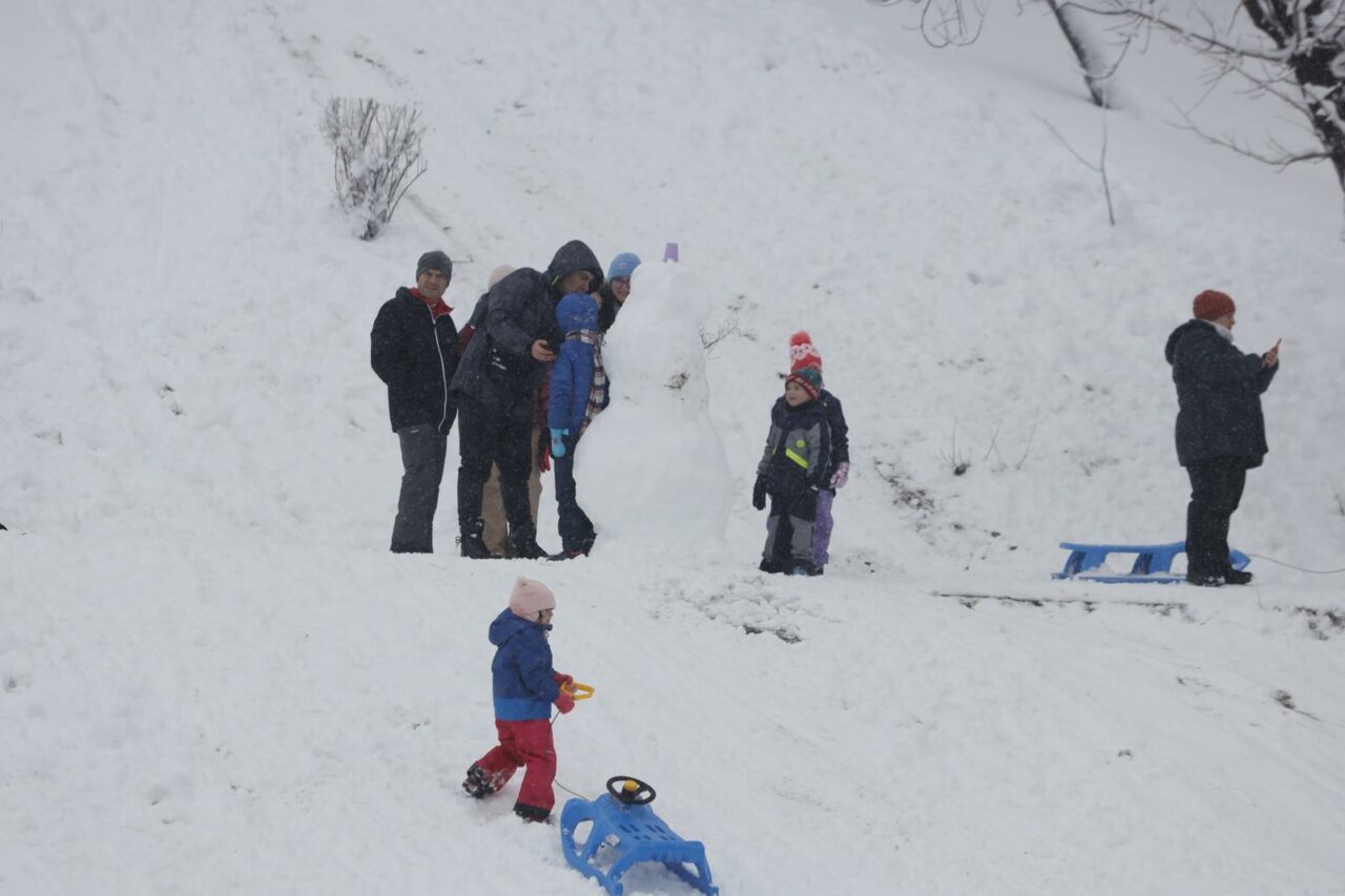 Meteorologii Accuweather au actualizat prognoza pentru Crăciun și Revelion. Când vine IARNA în București