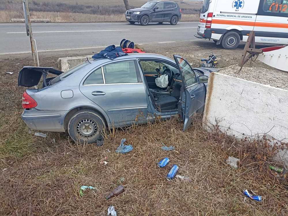 Impact fatal în județul Olt: Un tânăr de 22 de ani a MURIT, în urma unui accident provocat de un șofer de 74 de ani