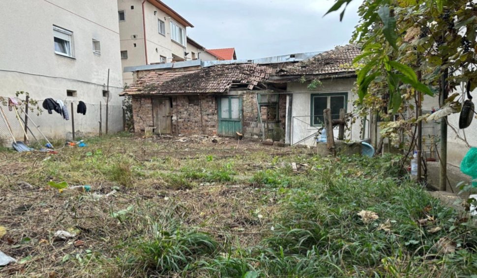 75.000 de euro, prețul cerut pentru o casă la un pas de prăbuşire