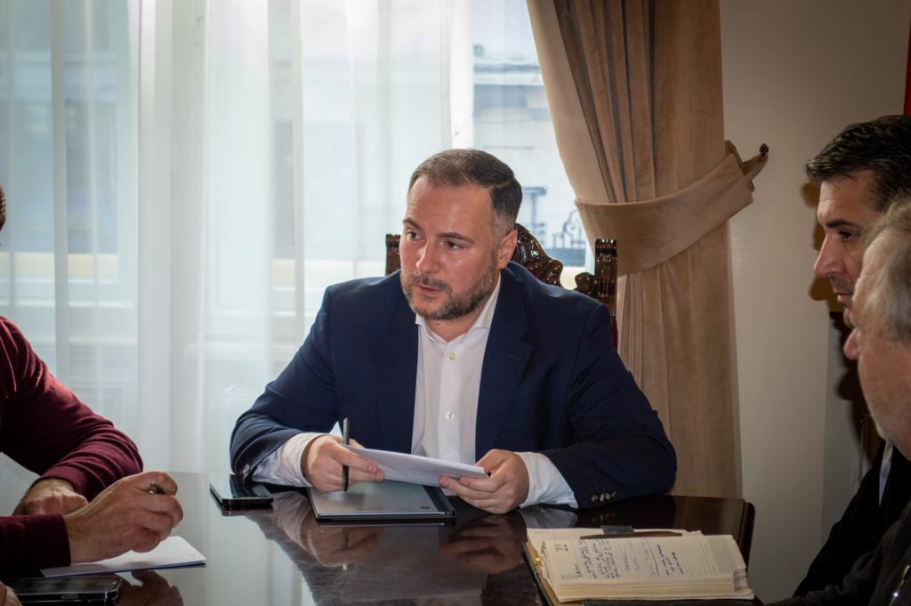 MITING cu un TIR. Rareș Hopincă, prefectul Capitalei: La protestul din Piața Constituției va participa un singur vehicul, conform organizatorilor