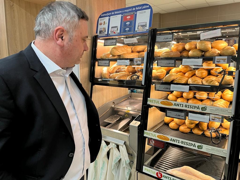 Ministrul Agriculturii se va întâlni, luni, cu reprezentanţii comercianţilor şi procesatorilor / Motivul întrunirii