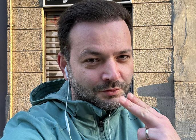 Mihai Morar, HĂRȚUIT de o admiratoare. ”Mi-a fost frică nu pentru mine, ci pentru familia mea”