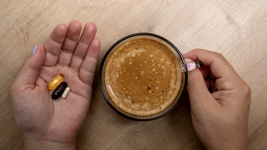 10 medicamente pe care să nu le iei niciodată cu CAFEA!