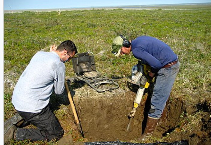 MISTERUL craterelor gigantice din permafrost, elucidat de cercetători. Pericolul din solul înghețat