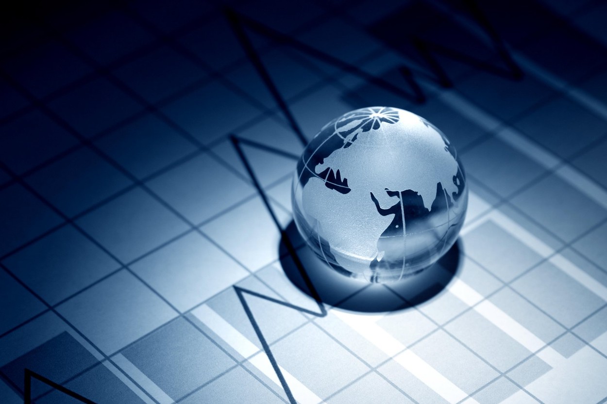 Economia globală se îndreaptă spre cele mai slabe performanțe din ultimele decenii / Care este situația României