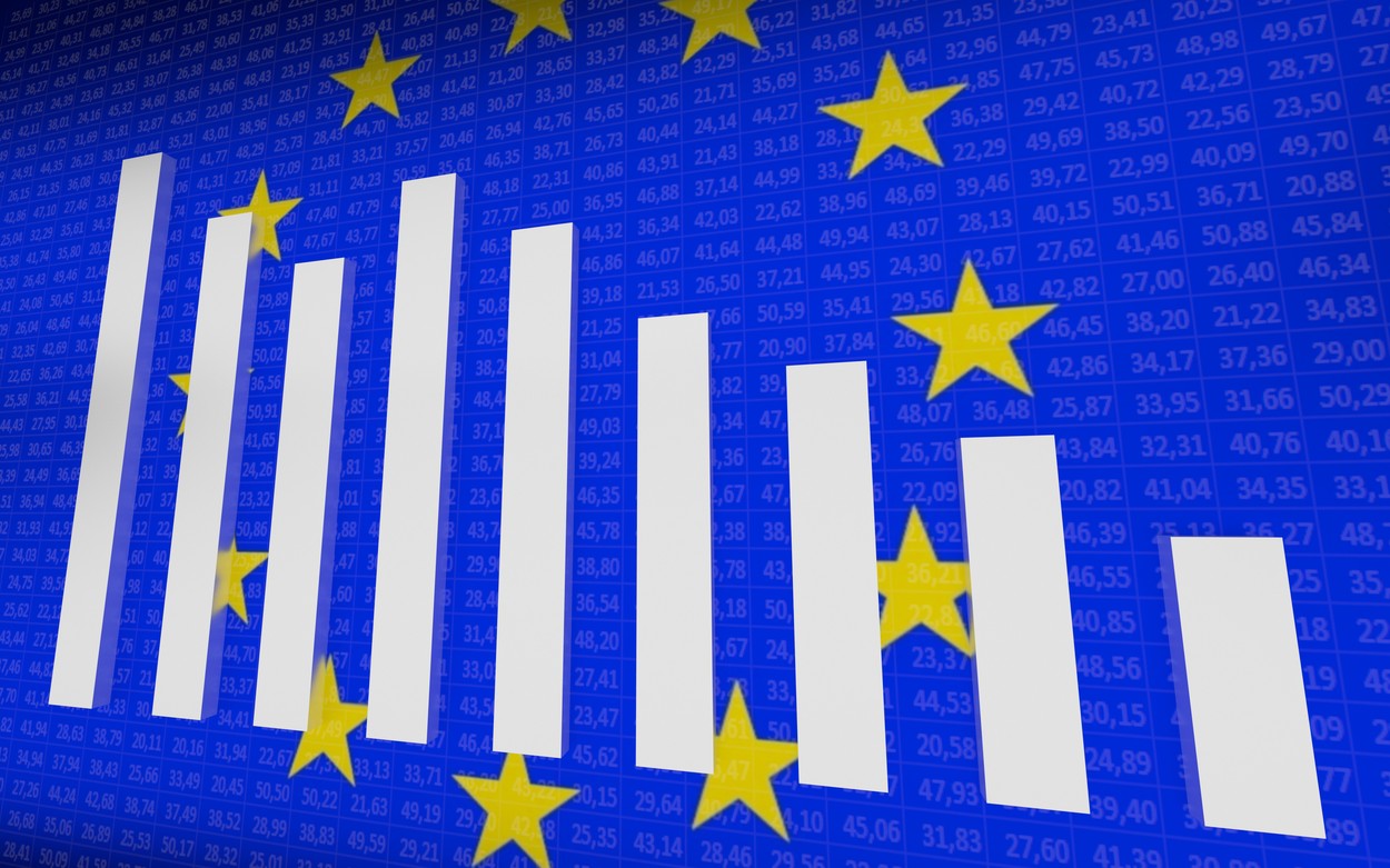 FINANCIAL TIMES: Scăderea creditării în zona euro spulberă speranțele privind relasarea economică